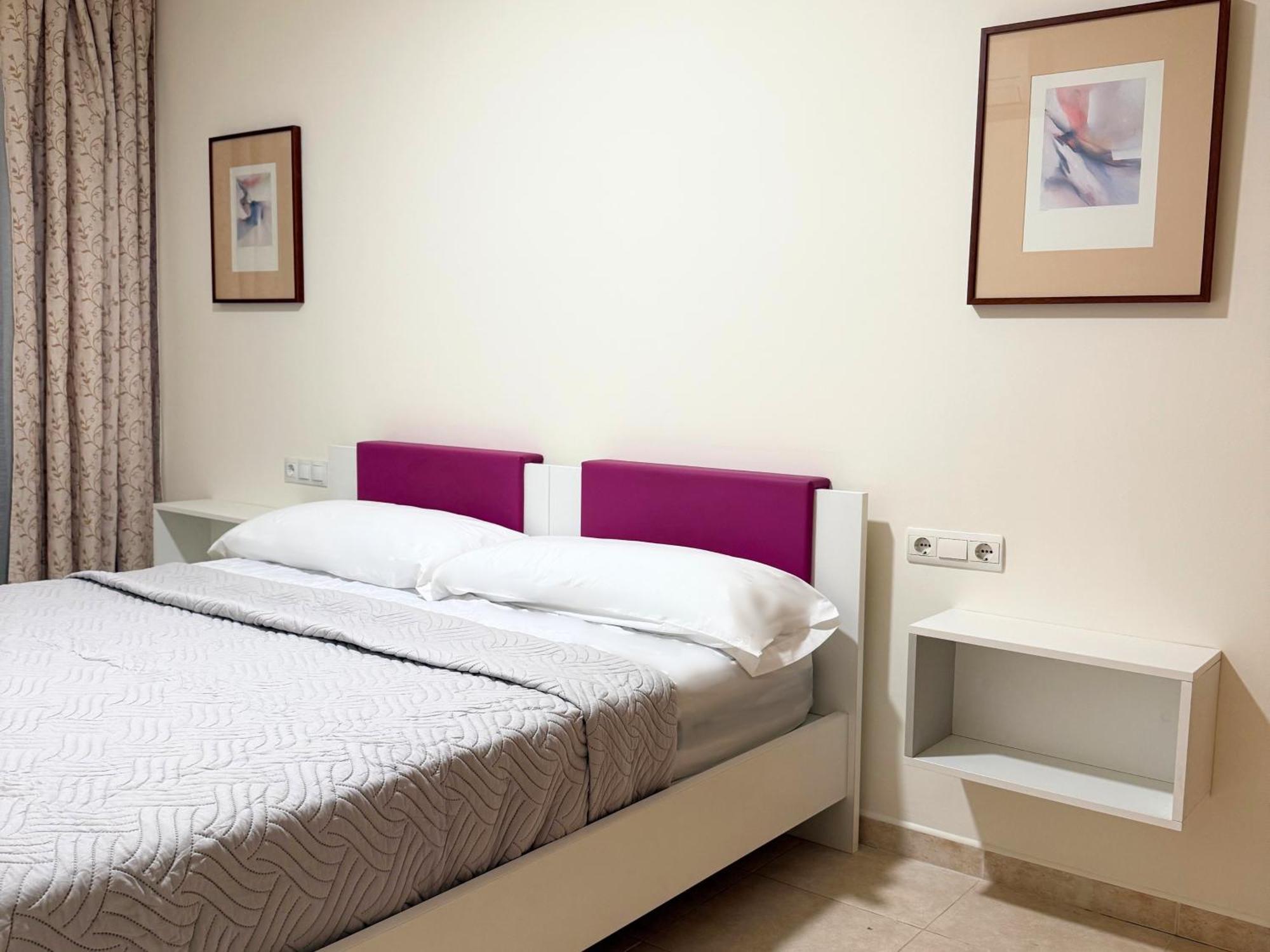 Sechi Aparthotel Marbella Estepona Exterior photo