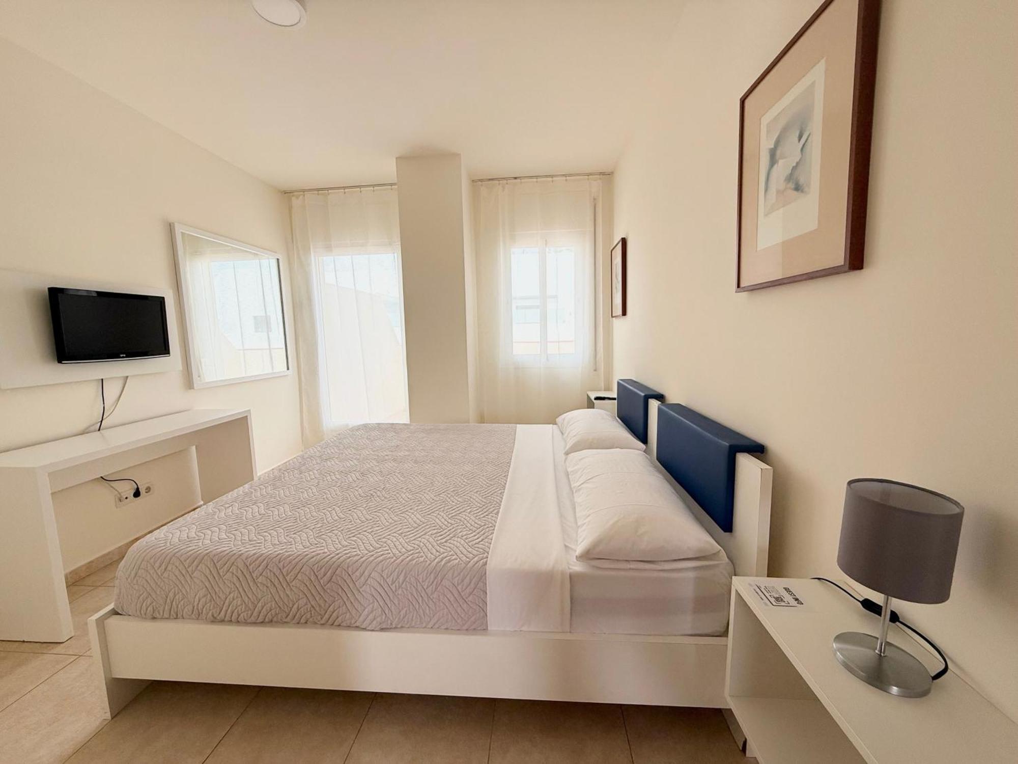 Sechi Aparthotel Marbella Estepona Exterior photo