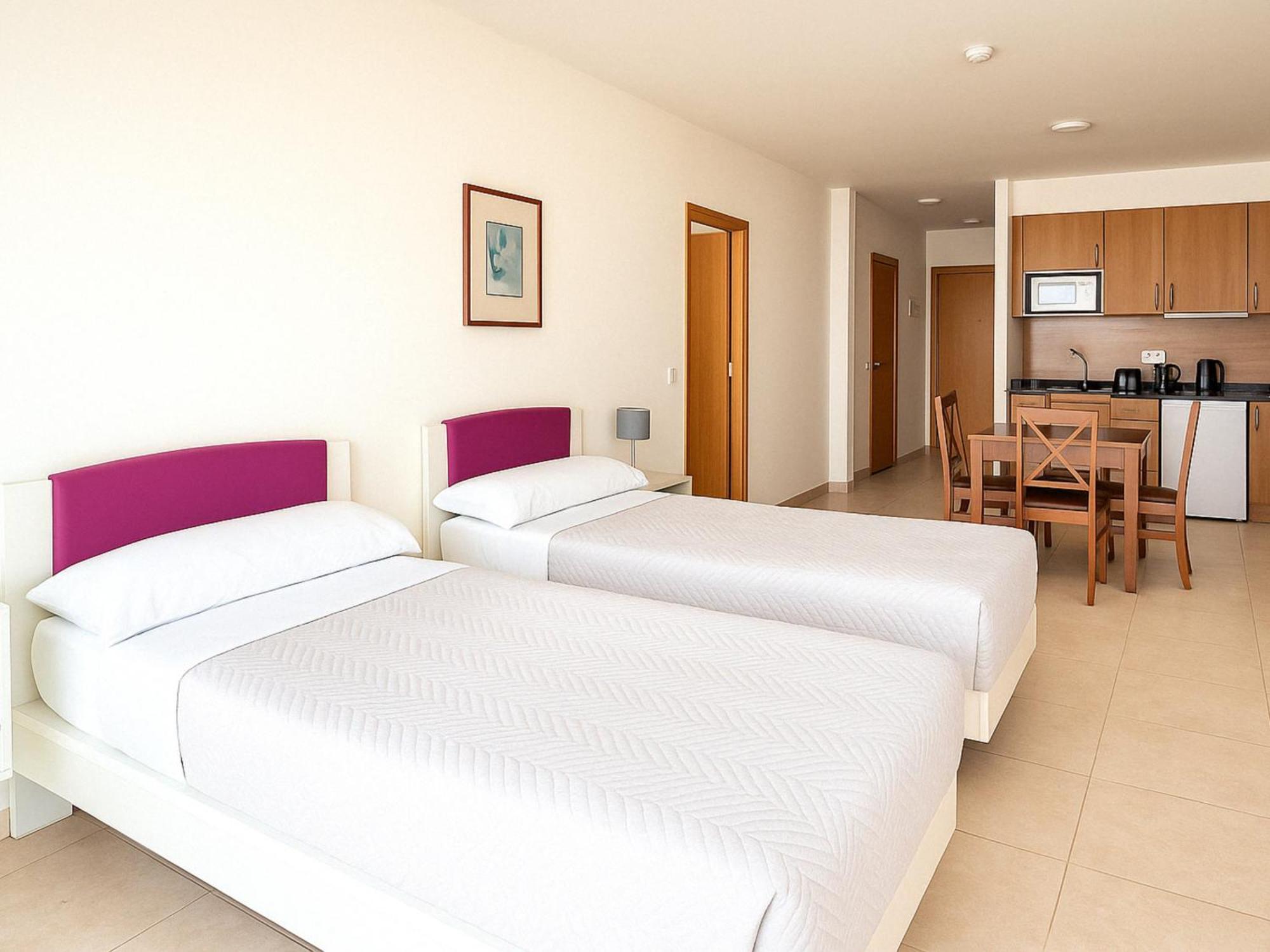 Sechi Aparthotel Marbella Estepona Exterior photo